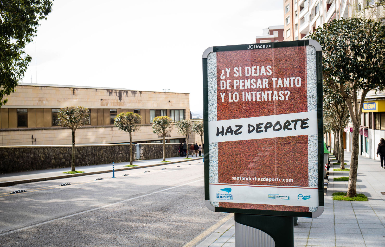 Campaña de publicidad exterior en Santander "Santander Haz Deporte"